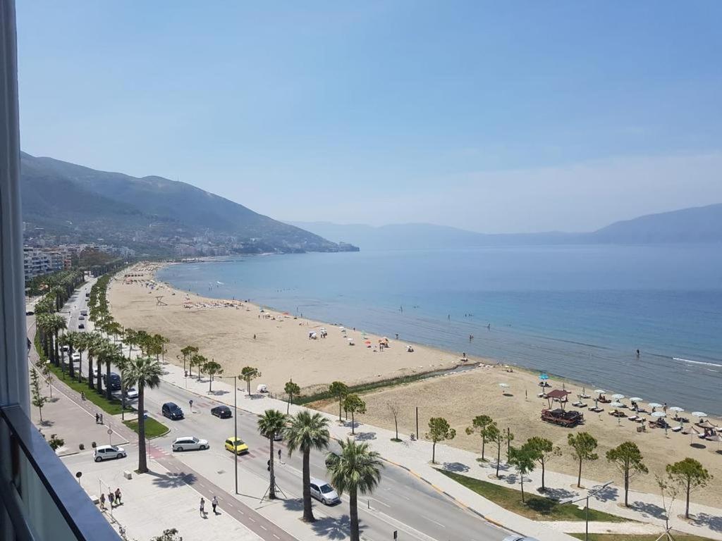 Lungomare Apartment Sea Home Vlore Bagian luar foto