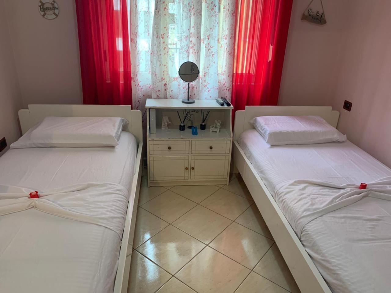 Lungomare Apartment Sea Home Vlore Bagian luar foto