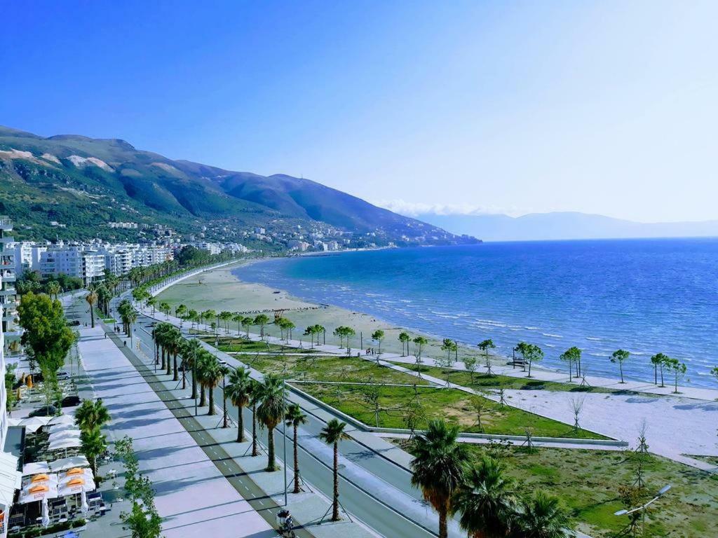 Lungomare Apartment Sea Home Vlore Bagian luar foto